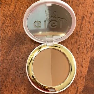 Gigi Gorgeous Bronzer Duo